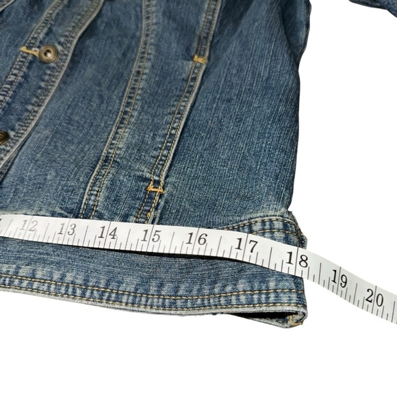 Christopher & Banks Women’s Small Button Up Trucker Denim Jacket Trucker - Picture 6 of 9